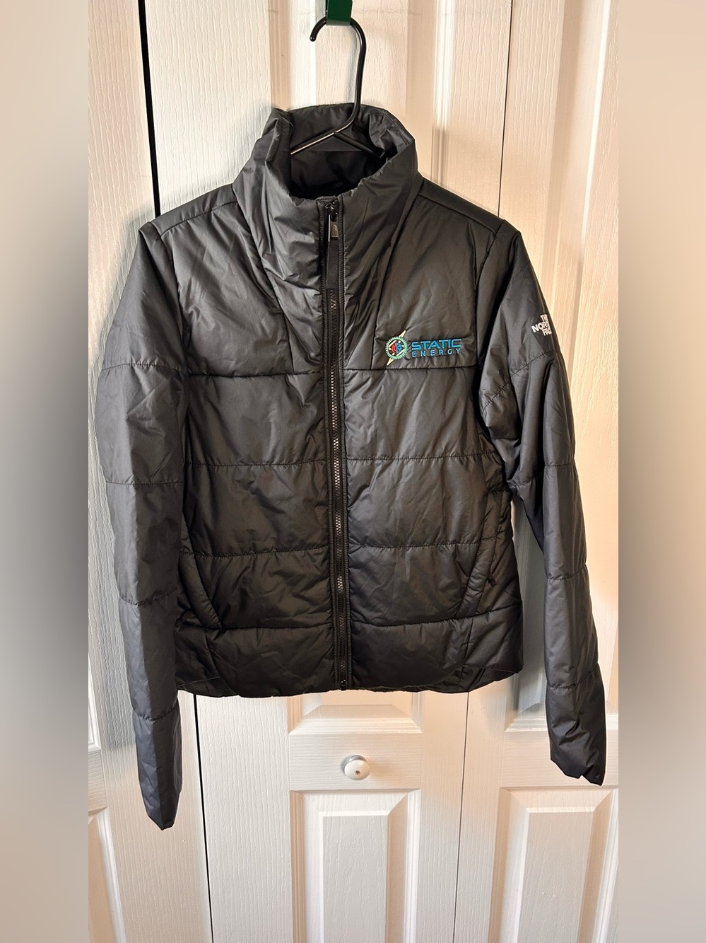 The North Face Women’s Small Black Puffer Jacket Embroidered Logo Static Energy